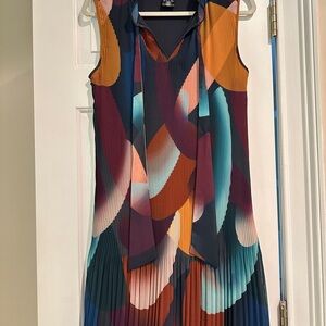 DKNY size 8 Colorful Sleeveless Dress